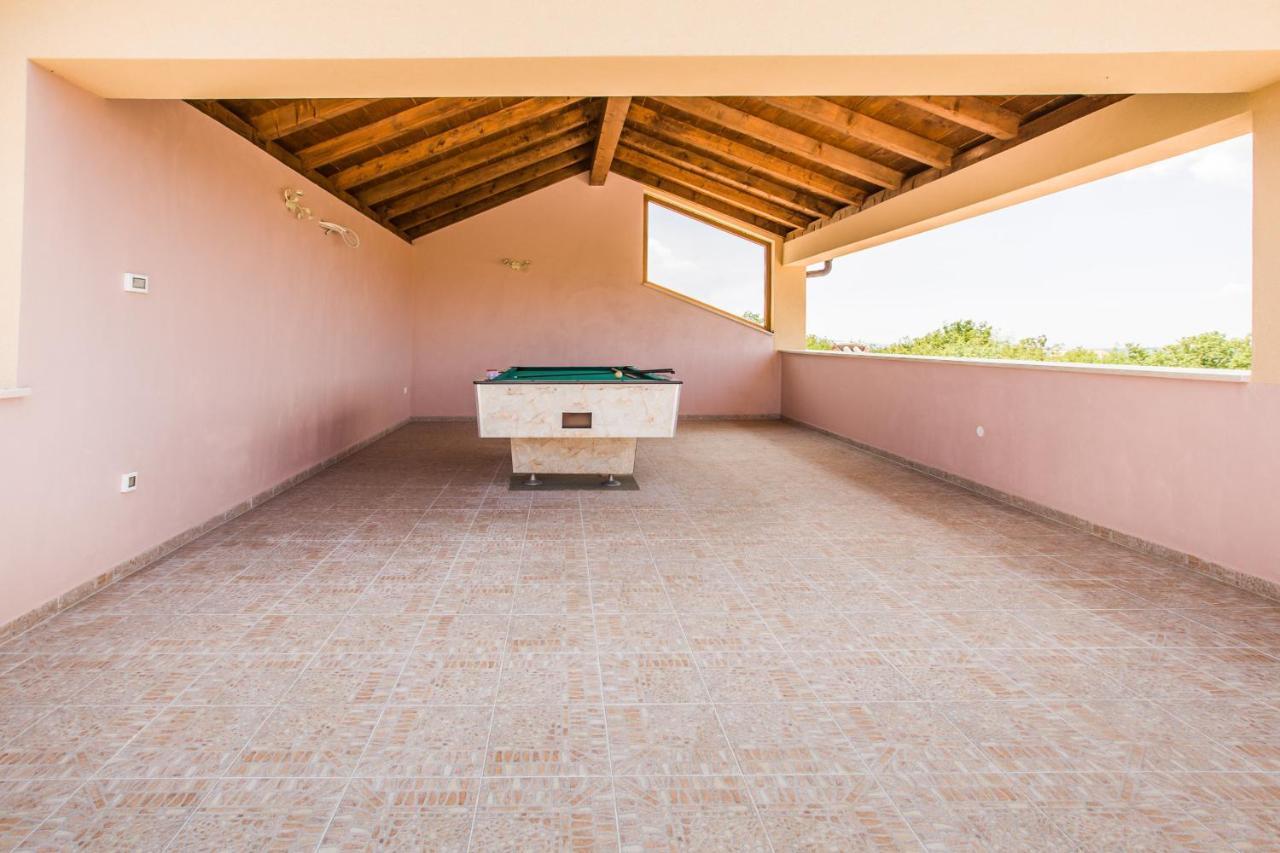 Villa Nabucco Kras Εξωτερικό φωτογραφία