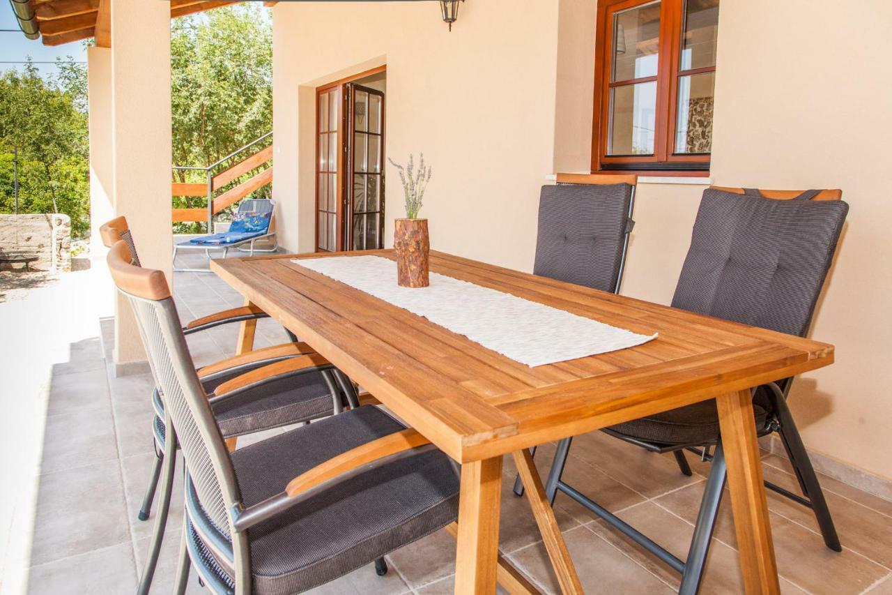 Villa Nabucco Kras Εξωτερικό φωτογραφία