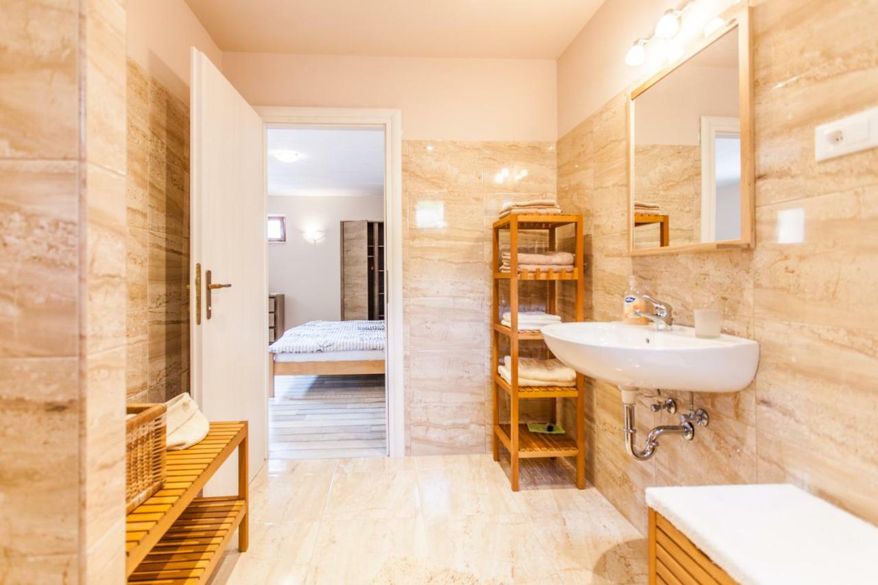 Villa Nabucco Kras Εξωτερικό φωτογραφία