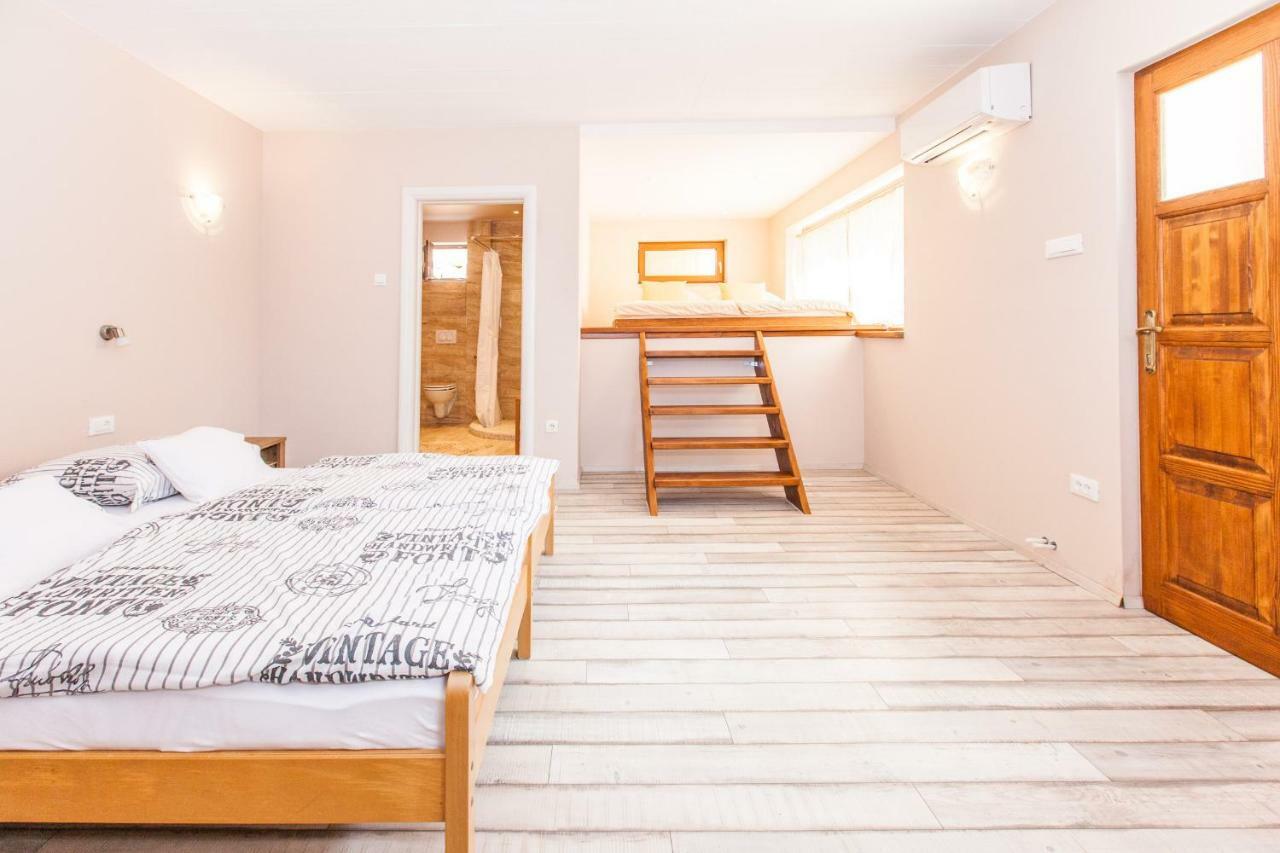 Villa Nabucco Kras Εξωτερικό φωτογραφία